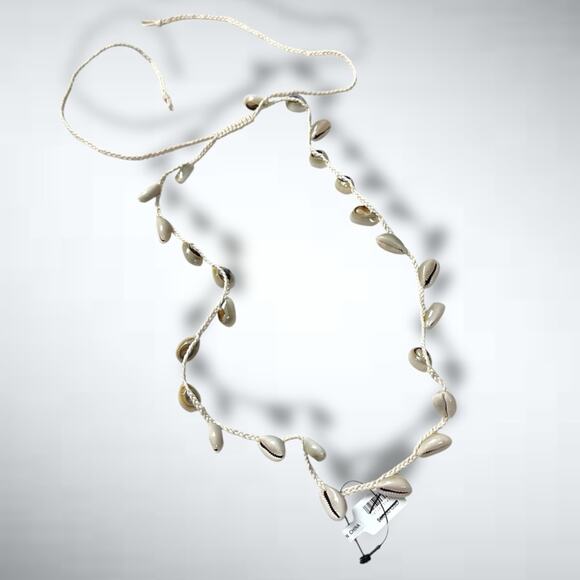 Free People Maui Shell Necklace Bohemian Beach Neutral Natural Resort Vaca NEW - Picture 6 of 9